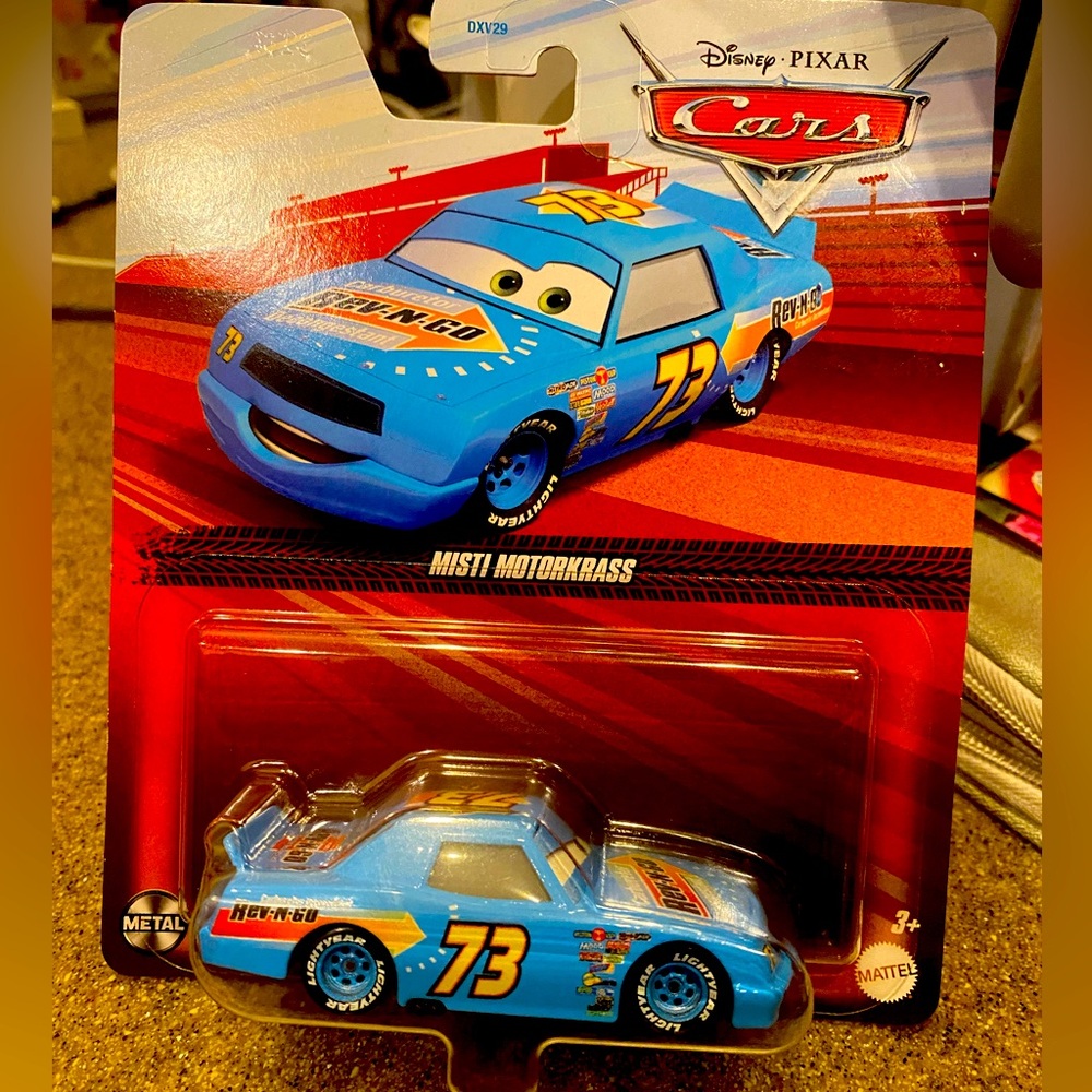 Disney Pixar Cars 73 Misti Motorkrass NEW